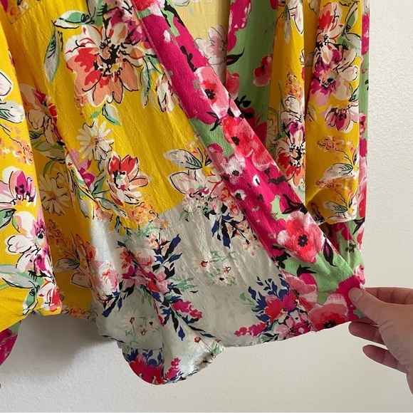 Anthropologie Akemi + Kin Aurelia Floral Print Kimono OS - Picture 7 of 12